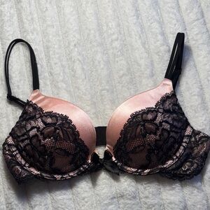 Victoria’s Secret Pink and Black Lace Bra
